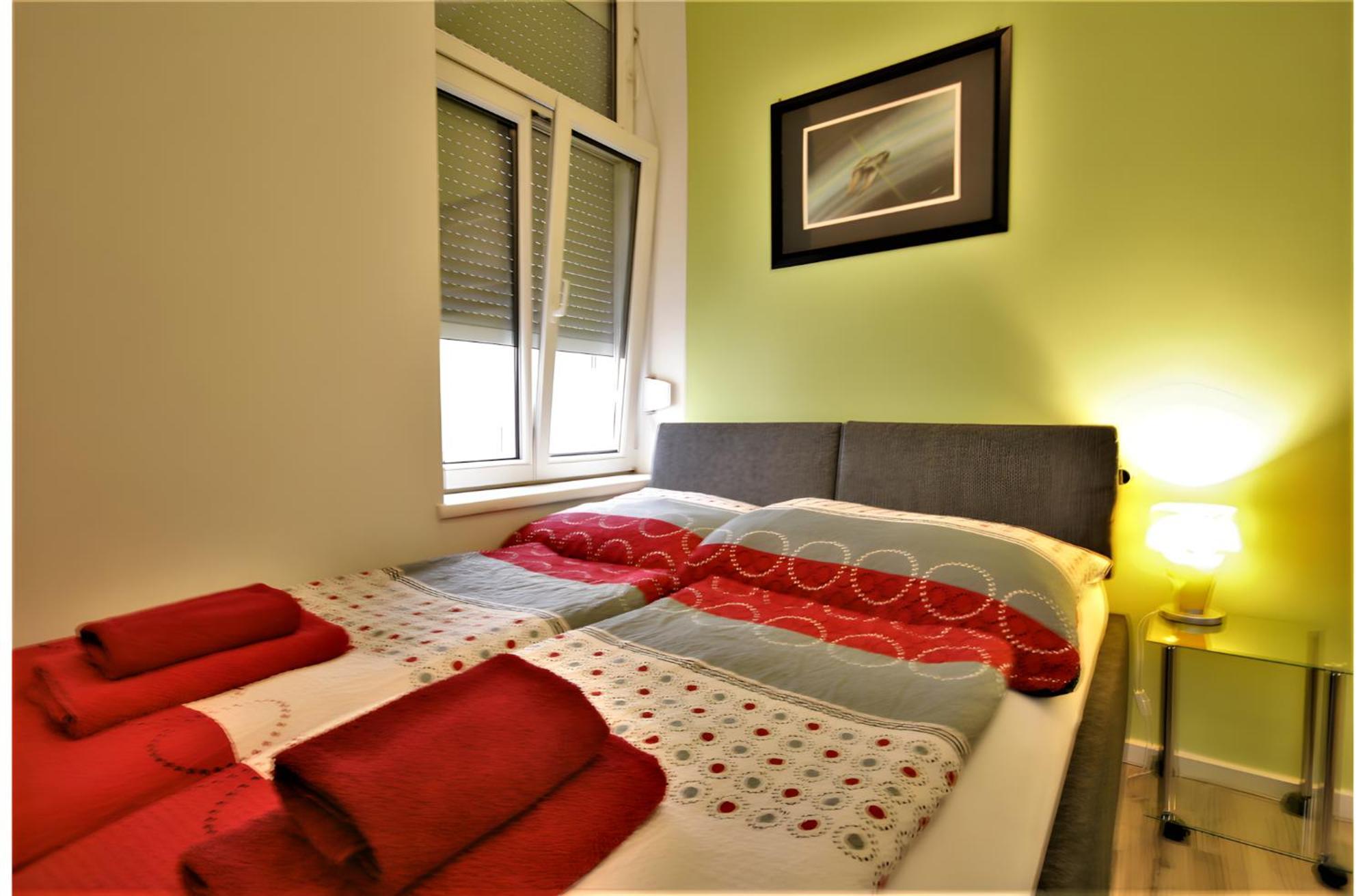 Modern Flat With 2 Rooms, Close To Schoenbrunn Виена Екстериор снимка